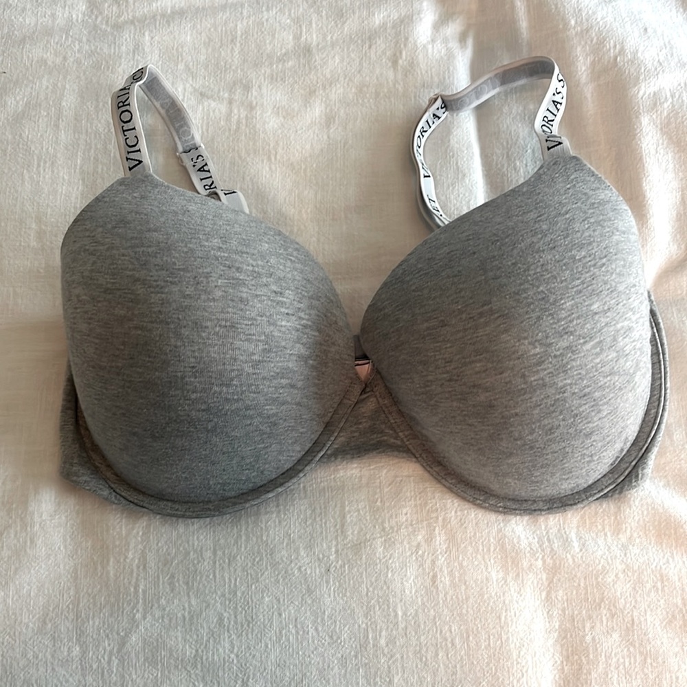 Victoria's Secret Gray Tshirt Push Up Full Coverage Bra Size 38DDD